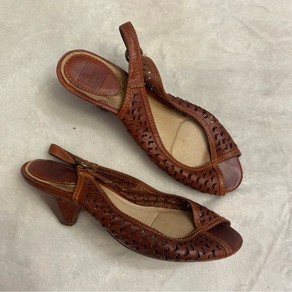 Frye Maya Cutout Slingback Pumps Brown Leather - Picture 4 of 11